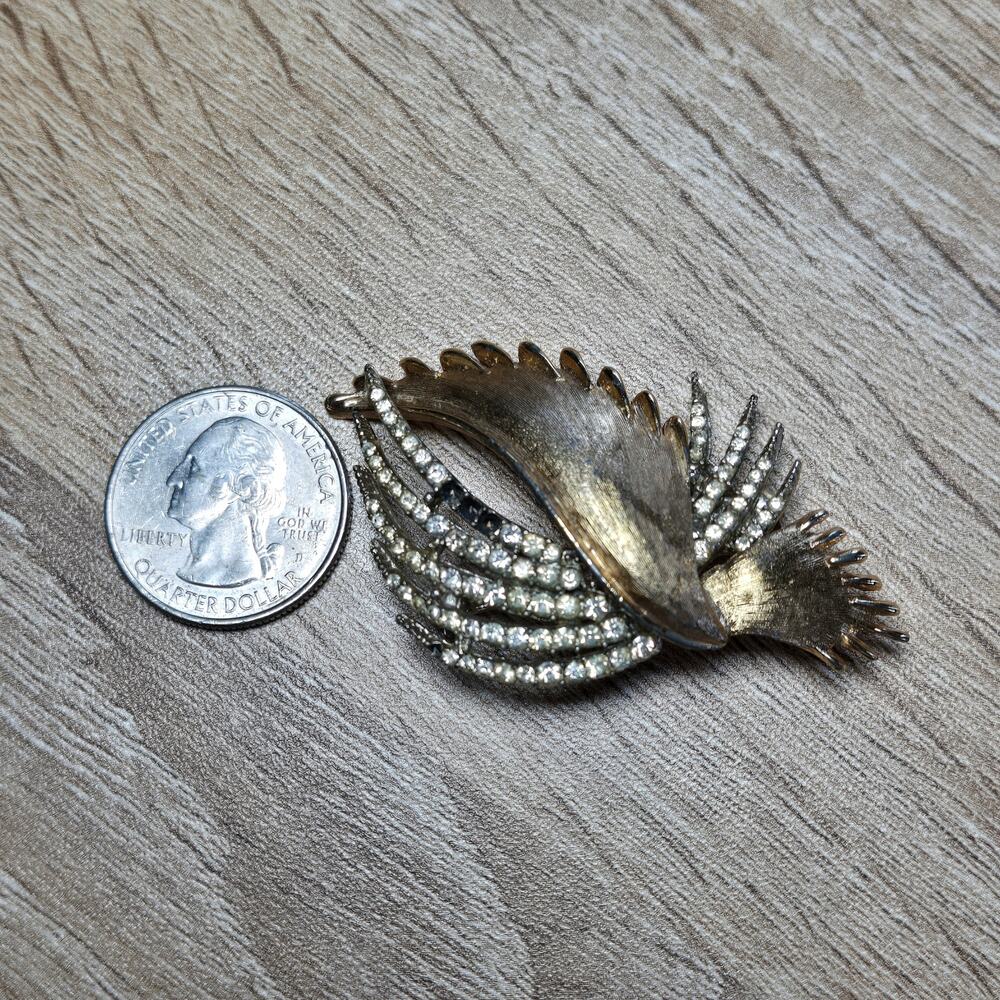 1960s Golden Wing Rhinestone Brooch